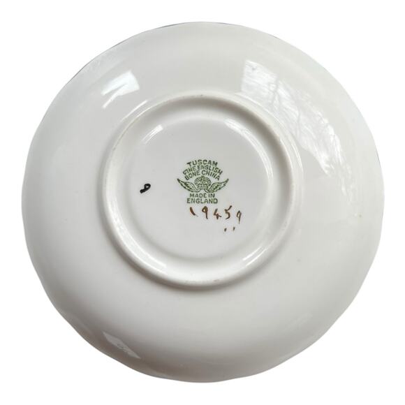 Tuscan Tea Cup & Saucer Set Black w White Daffodils Fine Bone China England EUC - Picture 9 of 10